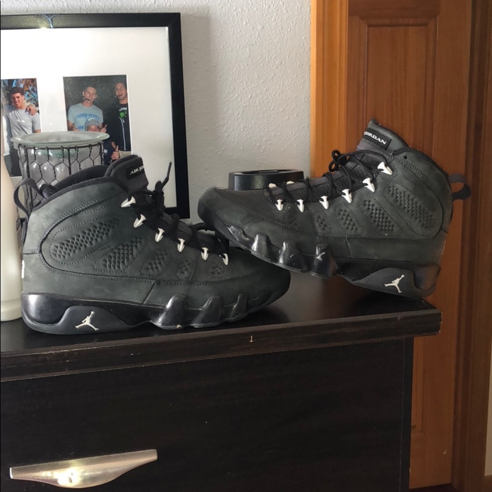 Jordan Retro 9
